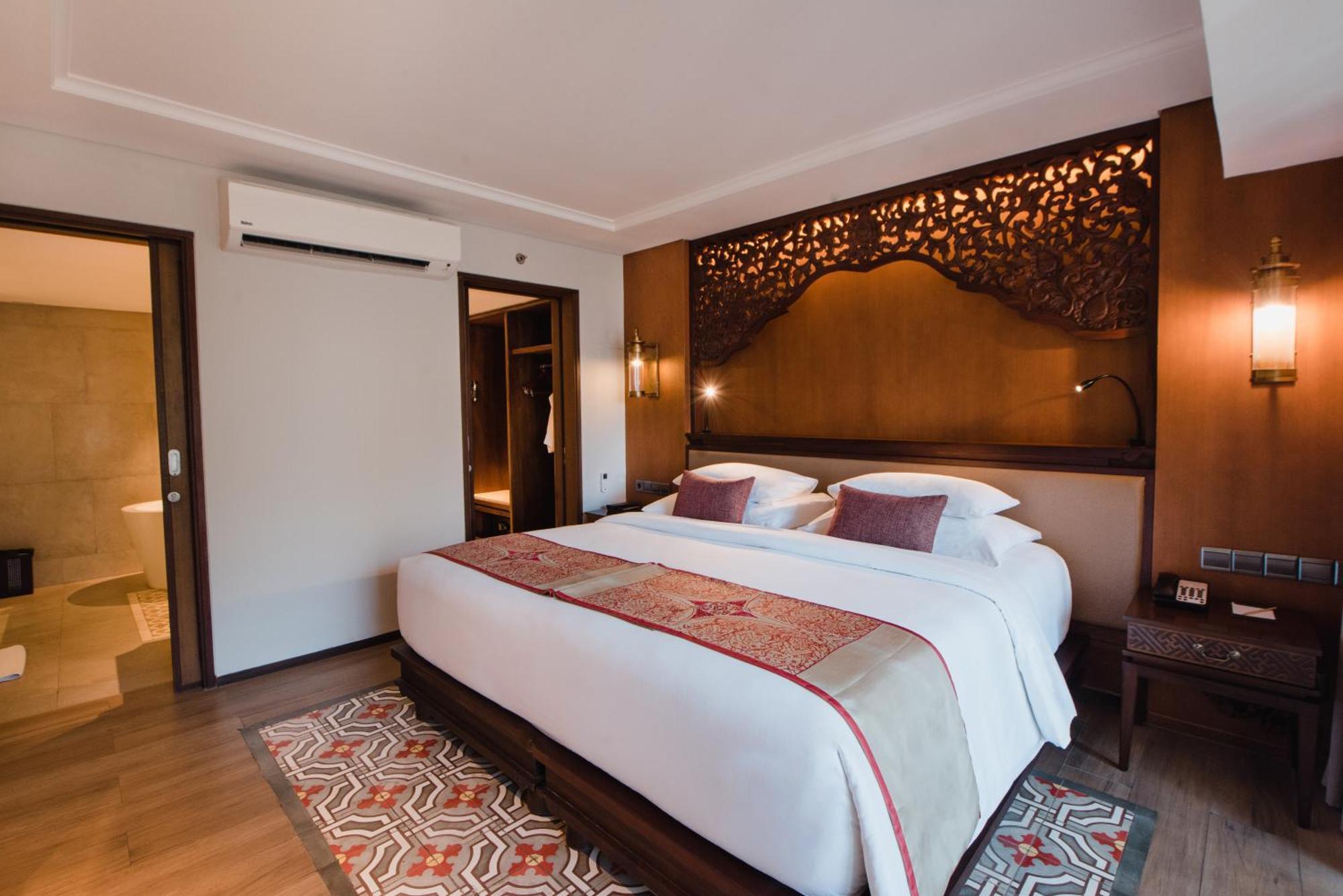 Ramayana Suites And Resort Kuta  Exterior photo